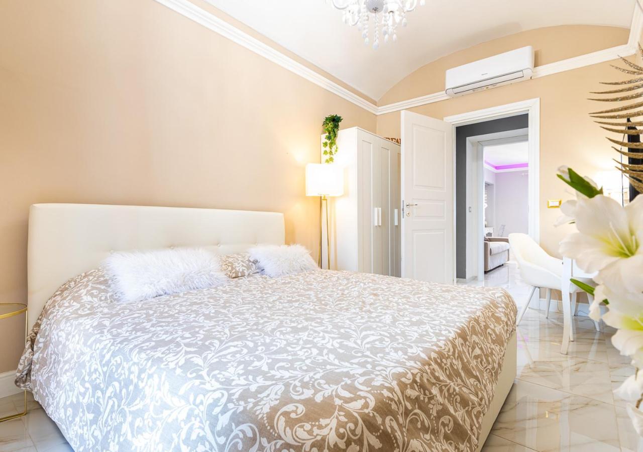 Elegant Suite - In Centro Portanuova Torino Eksteriør billede